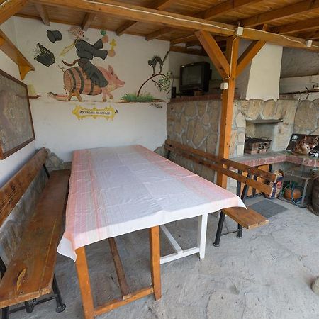 Marinovata Kashta Guest House Veliki Preslav Exterior foto