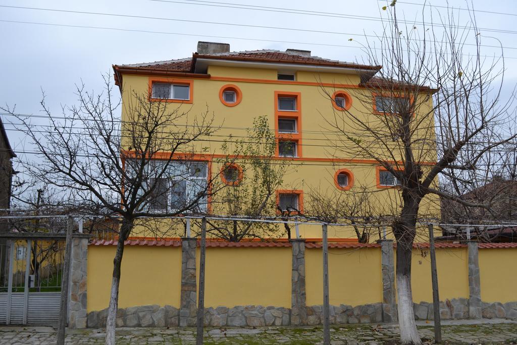 Marinovata Kashta Guest House Veliki Preslav Exterior foto