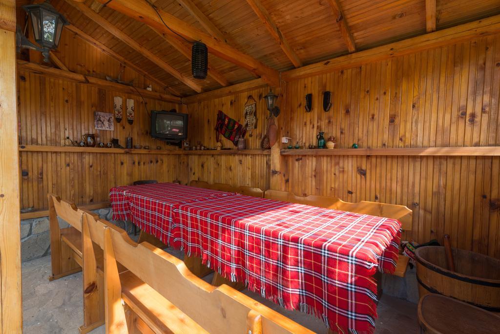 Marinovata Kashta Guest House Veliki Preslav Exterior foto
