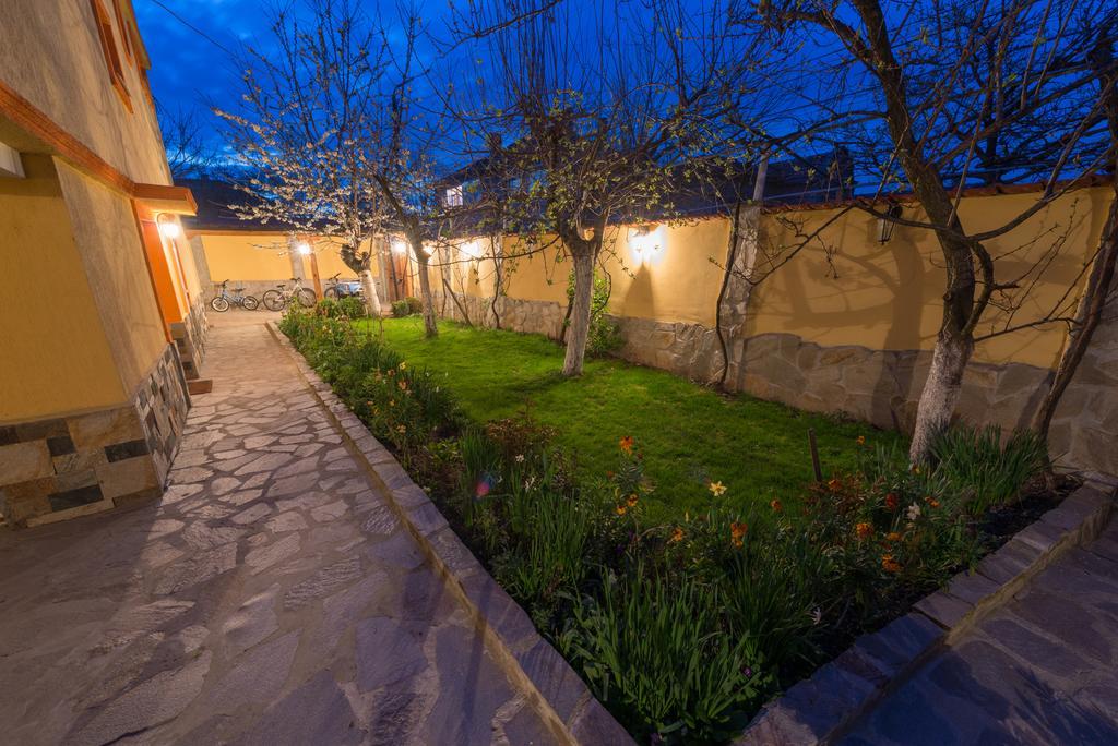 Marinovata Kashta Guest House Veliki Preslav Exterior foto
